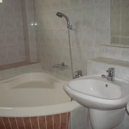 Vincze Vendeghaz Eger